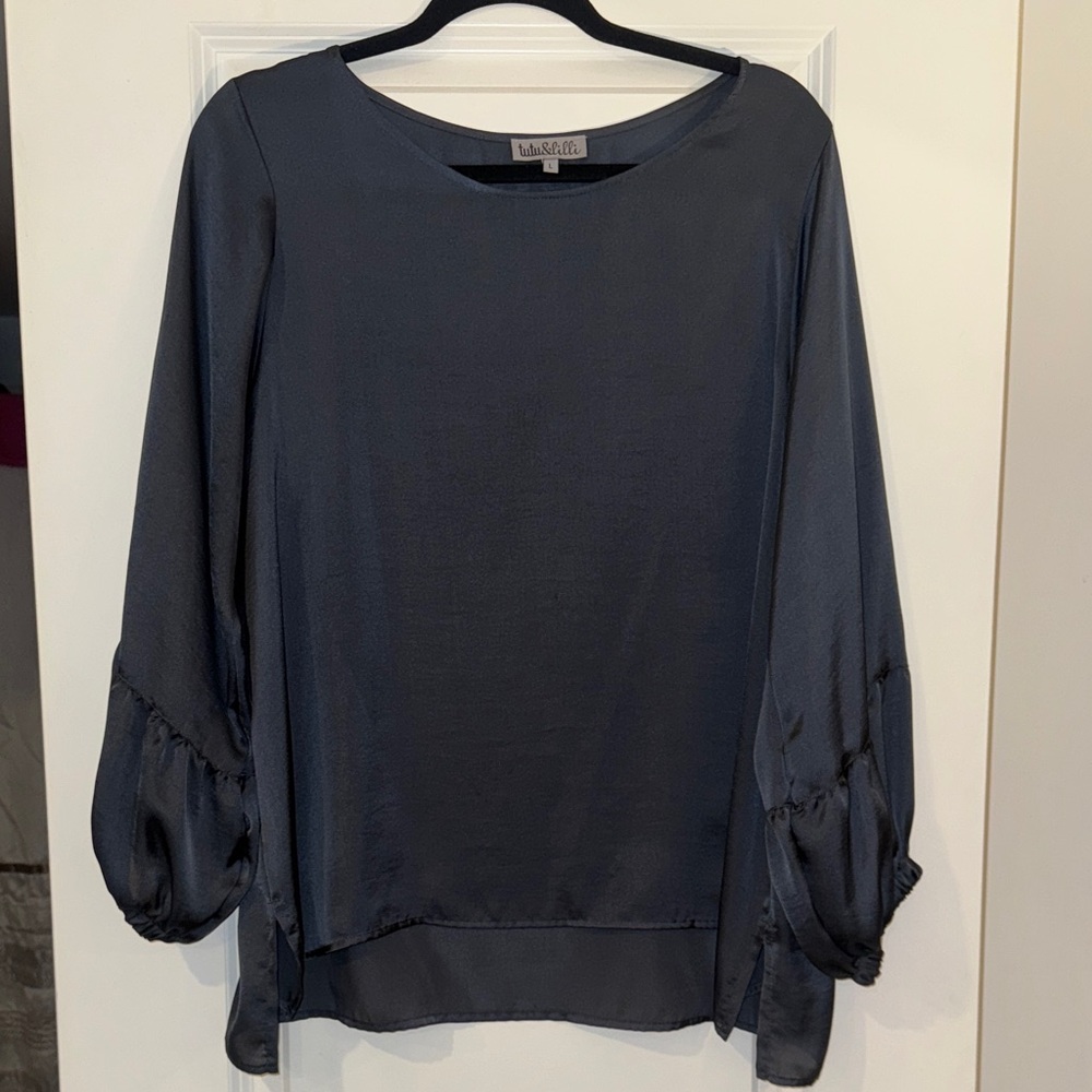 Tutu and Lilli Large coal blouse. 3/4 sleeves